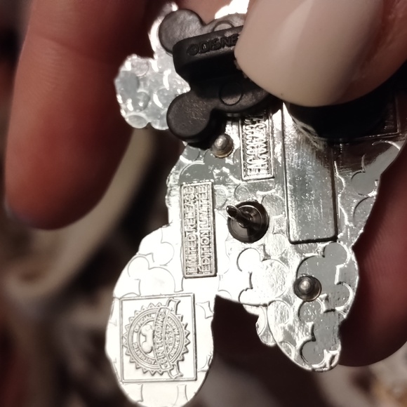 Disney Trading Pin Turning Red Mei-Mei and Friends Limited Edition Release - Picture 3 of 3